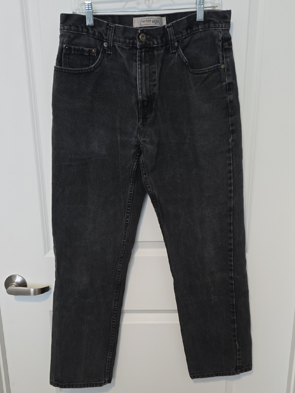 Urban Pipeline Vintage Men's Black Jeans - Classic Straight Fit 33x30